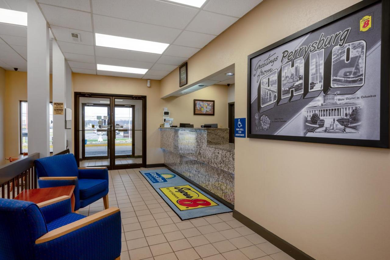 Super 8 By Wyndham Perrysburg-Toledo Hotel Exterior foto