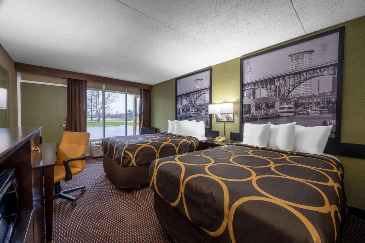 Super 8 By Wyndham Perrysburg-Toledo Hotel Exterior foto