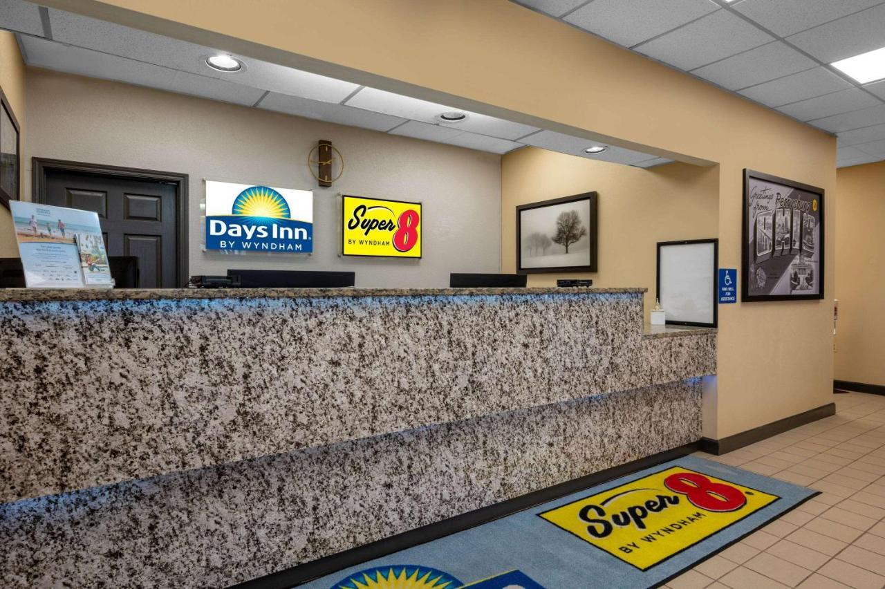 Super 8 By Wyndham Perrysburg-Toledo Hotel Exterior foto