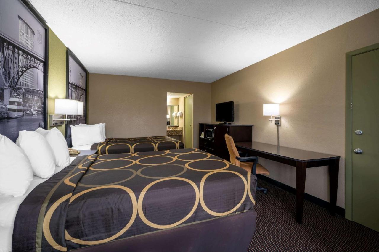 Super 8 By Wyndham Perrysburg-Toledo Hotel Exterior foto