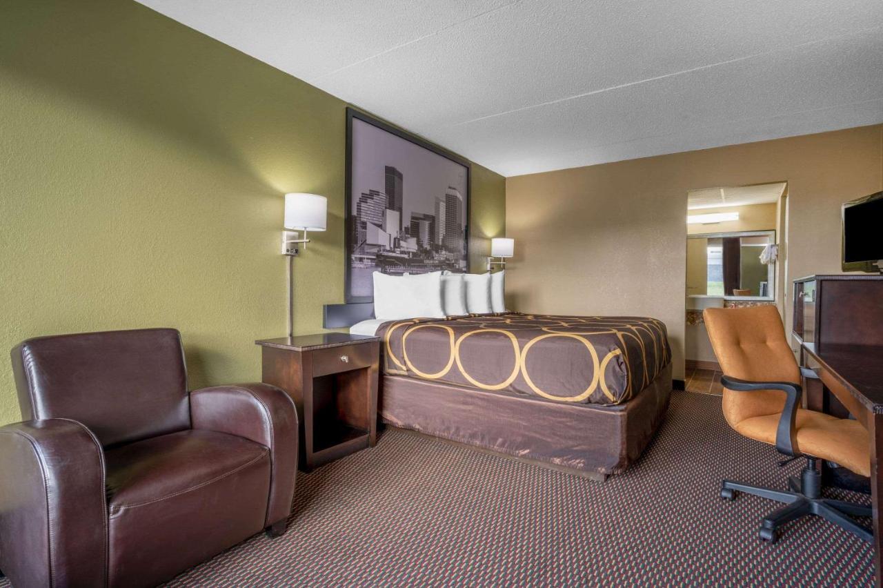 Super 8 By Wyndham Perrysburg-Toledo Hotel Exterior foto