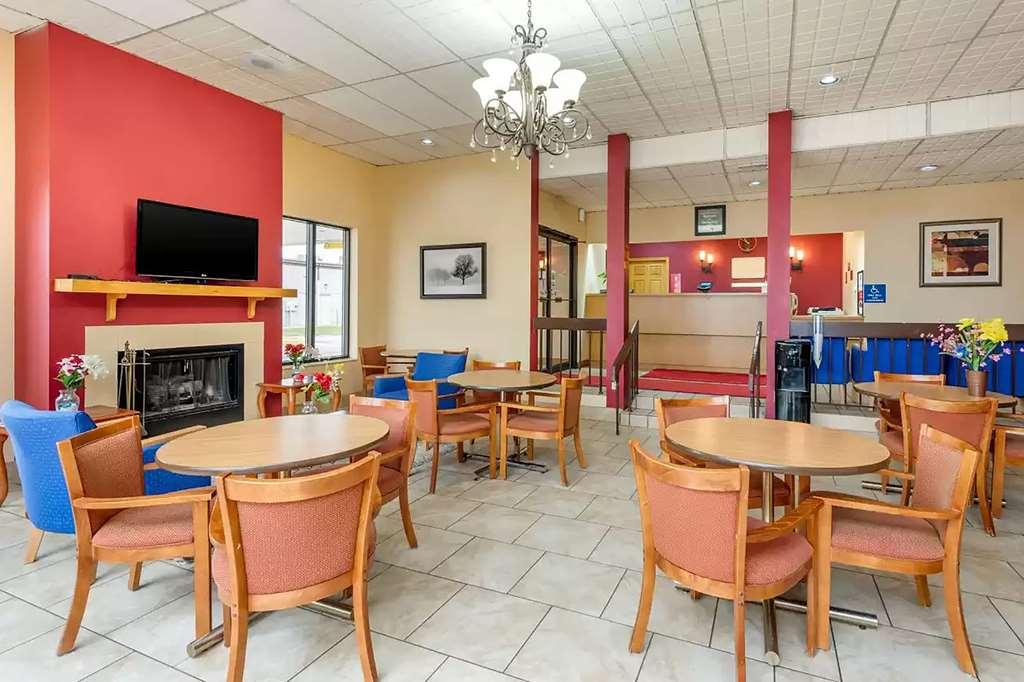Super 8 By Wyndham Perrysburg-Toledo Hotel Facilități foto