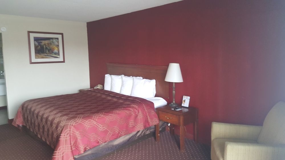 Super 8 By Wyndham Perrysburg-Toledo Hotel Exterior foto