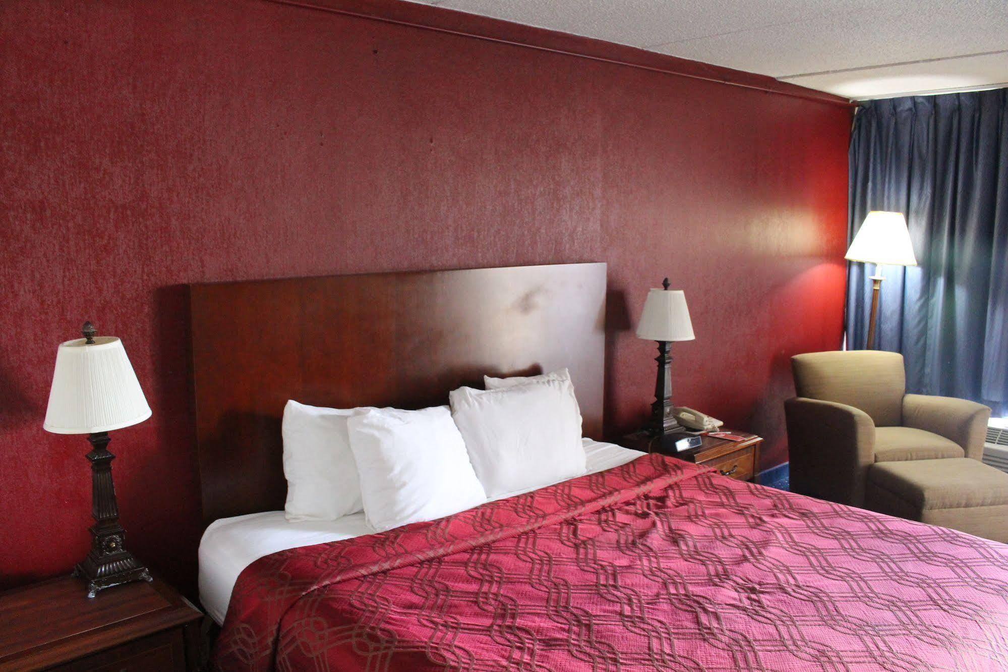 Super 8 By Wyndham Perrysburg-Toledo Hotel Exterior foto